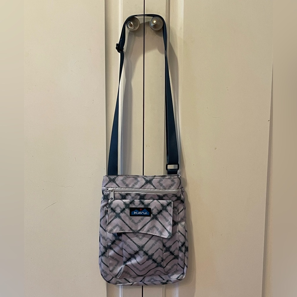 KAVU For Keeps Crossbody Bag Adjustable Strap Meadow Dye Pattern
